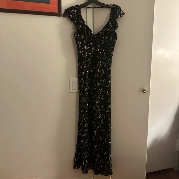 Reformation Imala Dress in Lucien, size 0 - Picture 5 of 9